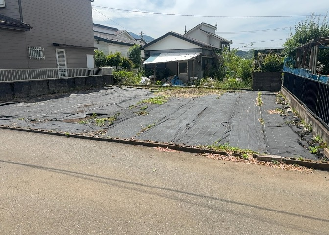物件の詳細については、現地を見てわかること以外に、役所や法務局などで調べないとわからないことがあります。そのため、現地に行く場合は、もしこの物件を買ったらどのような生活ができるかをイメージしましょう。
