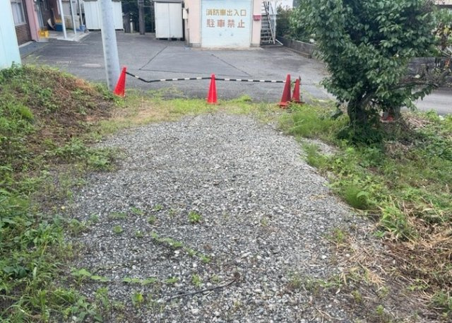 家を建てる前提で土地を探している場合、地盤の丈夫さは譲れない条件の一つです。地盤が脆弱だと追加工事が必要となります。また、過去に地盤沈下や液状化現象を起こした土地は、できるだけ避けた方がいいでしょう。