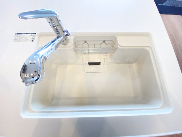 浄水器付きのシンク、飲料水としても利用できるので便利です♪