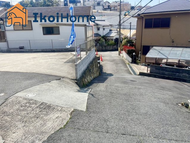 ●年中無休当日予約可●前面道路は幅員約4ｍございます。周辺交通量少なめですのでお車の入出庫も安心です