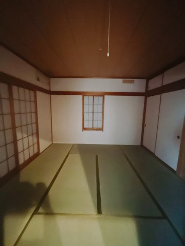 ■1階和室｜和室は、リビングと続き間となっております。普段は子供たちの遊ぶ場やお昼寝として。パパの趣味のお部屋にもできます。