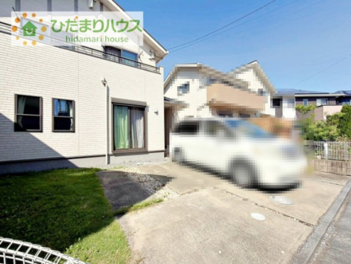 マイホームなら駐車場代がかかりません！しかも、自宅の駐車場で洗車ができます！今までコイン洗車に行っていた手間も省けて、節約にもつながります(^^♪