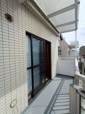 陽当たり良好なバルコニーです