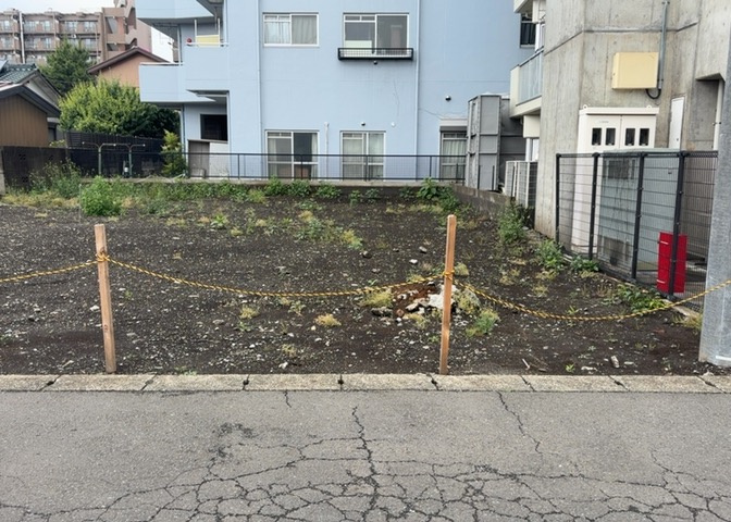 物件の詳細については、現地を見てわかること以外に、役所や法務局などで調べないとわからないことがあります。そのため、現地に行く場合は、もしこの物件を買ったらどのような生活ができるかをイメージしましょう。