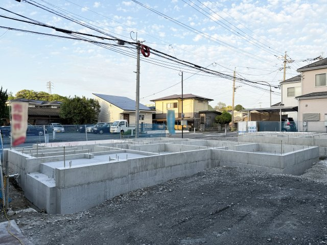 【基礎工事中】工事がスタートしました。現地状況などお気軽にお問い合わせください。（17時頃撮影）