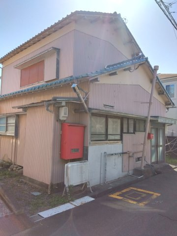 敷地が30坪とコンパクトな広さです。初期費用を抑えてマイホームが実現出来ます。