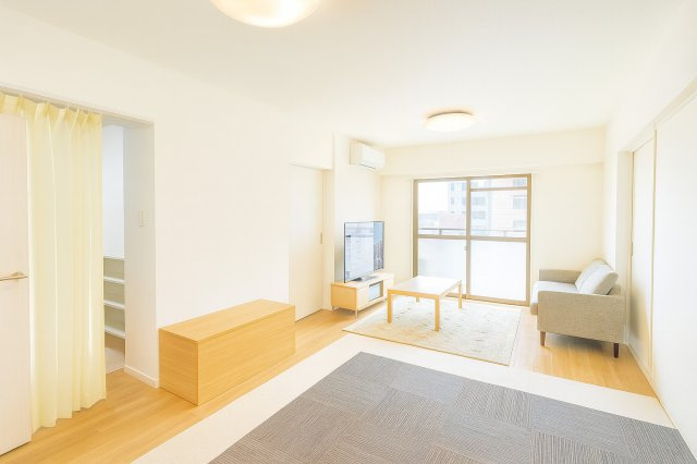 たっぷりの陽光と心地よい風が舞い込む住まい♪