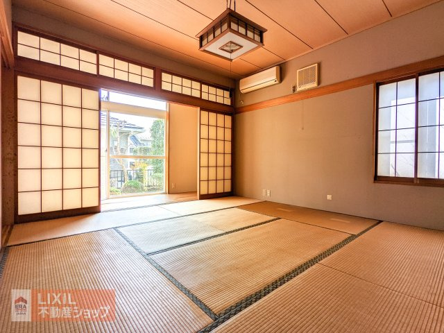 和の良さが感じられる掘りごたつ付きの和室です！