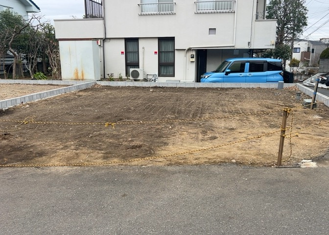 物件の詳細については、現地を見てわかること以外に、役所や法務局などで調べないとわからないことがあります。そのため、現地に行く場合は、もしこの物件を買ったらどのような生活ができるかをイメージしましょう。