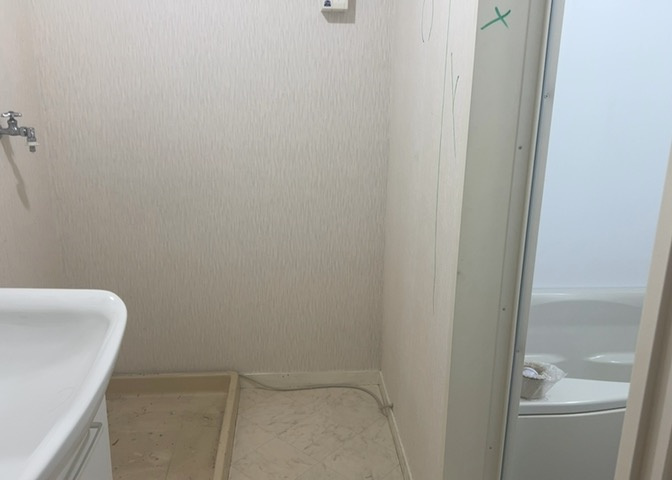 洗面脱衣所は「体を綺麗に整える場所」という目的と役割を持っています。そして便利で使い勝手のいい「体を綺麗に整える場所」にするためには、配置や動線、照明や収納計画をしっかりと検討しておく必要があります。