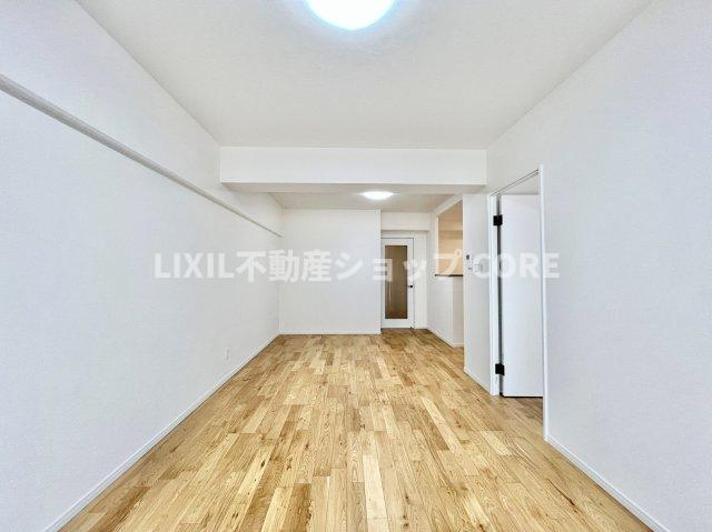 家族と過ごす時間を大切にしたい方にぴったりの明るくゆとりある住空間です。　