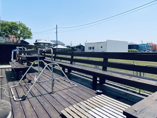 ウッドデッキ