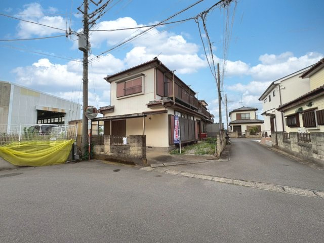 南西角地で陽当り良好！敷地約35坪・ご家族のライフスタイルに合わせた自由設計が可能です。参考プランもご用意しておりますので、建物イメージや資金計画などお気軽にご相談ください。