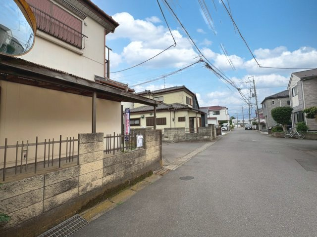 南西角地で陽当り良好！敷地約35坪・ご家族のライフスタイルに合わせた自由設計が可能です。参考プランもご用意しておりますので、建物イメージや資金計画などお気軽にご相談ください。