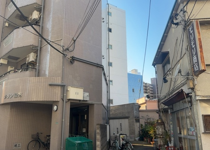 景色重視でお家選ぶをするとスーパーが遠い！学校が遠い！など生活をするうえで利便性で困ることもあります。まず一度現地を見学する際に、周辺の施設などがあるかを確認し、暮らし始めた後のことを想像しましょう。