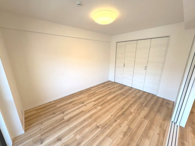 収納付きで、お部屋がすっきり片付きます。
