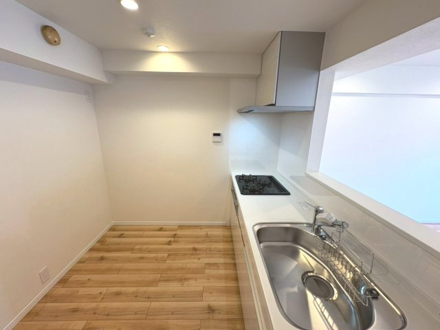 見た目もすっきり、作業もスムーズにこなせる空間です。