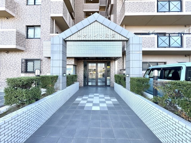 杏林堂目の前！マンションの入口です。