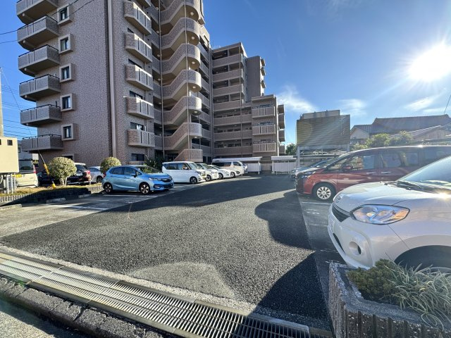 平面駐車場