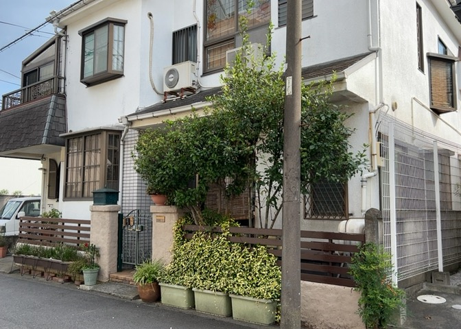 土地探しをしていると都市計画区域という言葉を目にすると思います。法律によって、都道府県知事や国土交通大臣が指定するエリアのことを指しており、都市計画区域は市街化区域と市街化調整区域に分けられています。