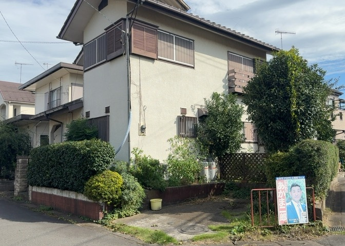 物件の詳細については、現地を見てわかること以外に、役所や法務局などで調べないとわからないことがあります。そのため、現地に行く場合は、もしこの物件を買ったらどのような生活ができるかをイメージしましょう。