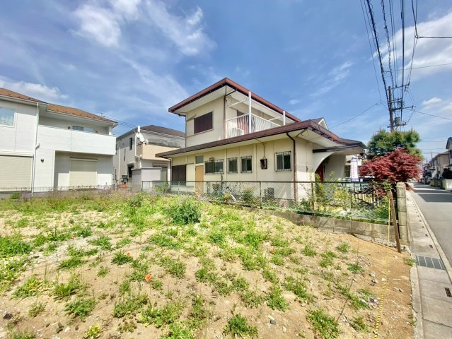 南西道路に面し陽当り良好！敷地約44坪・希望の間取りが叶いやすい整形地！自由設計で夢のマイホームはいかがでしょうか！建築条件なし・お好きなハウスメーカーで建築可能です！当社無料の間取り作成も承ります！