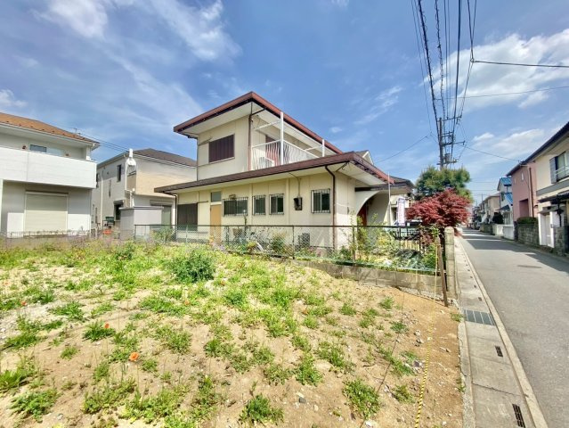 南西道路に面し陽当り良好！敷地約44坪・希望の間取りが叶いやすい整形地！自由設計で夢のマイホームはいかがでしょうか！建築条件なし・お好きなハウスメーカーで建築可能です！当社無料の間取り作成も承ります！