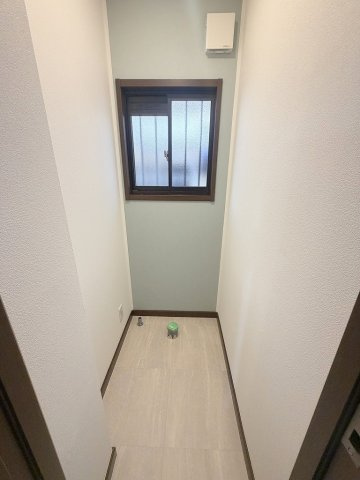 キッチン・浴槽・洗面台・トイレは2タイプのグレードからお選びいただけます。