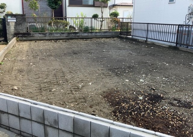 物件の詳細については、現地を見てわかること以外に、役所や法務局などで調べないとわからないことがあります。そのため、現地に行く場合は、もしこの物件を買ったらどのような生活ができるかをイメージしましょう。