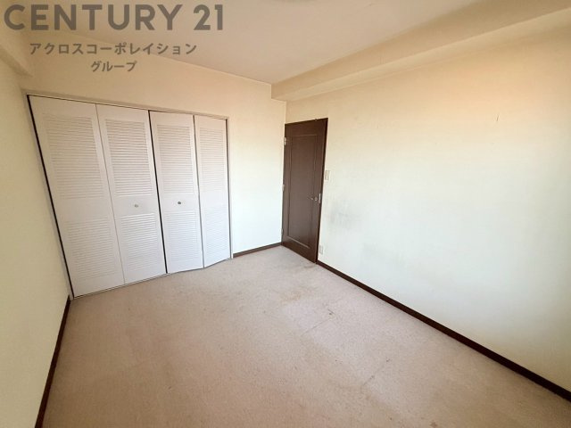 メゾネット2階建、フルリノベーション予定！こちらはリノベ前の写真になります。