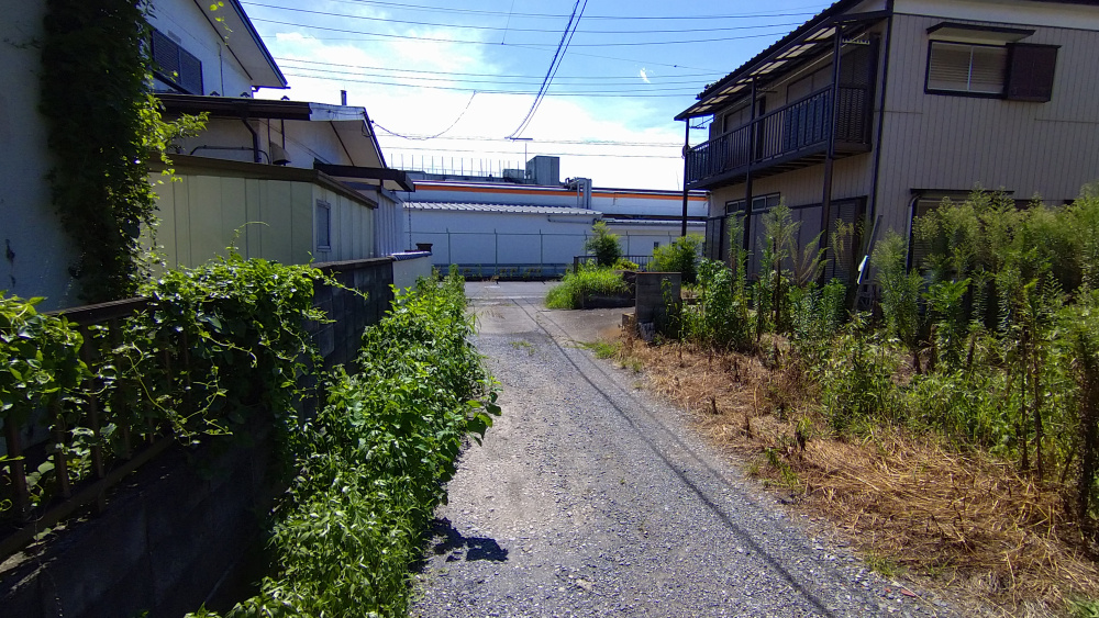 南道路に面し陽当り良好！敷地約31坪！自由設計で夢のマイホームはいかがでしょうか！建築条件なし・お好きなハウスメーカーで建築可能です！お気軽にお問い合わせください！