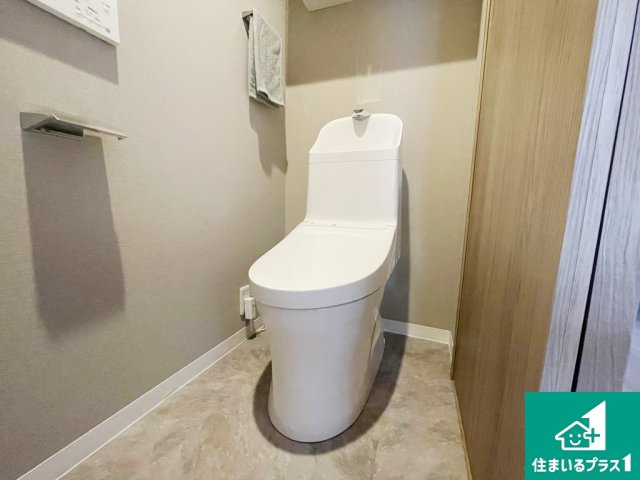 トイレはおしゃれなＣＦを貼りました♪【現地写真】