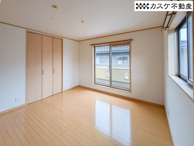 2階南西側の洋室
