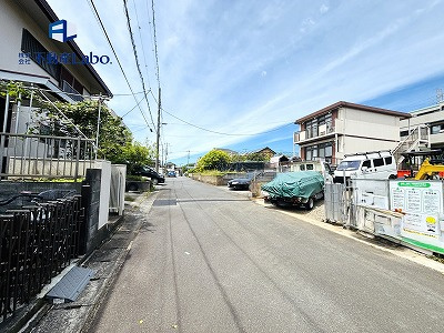前面道路幅は4.9ｍの公道！