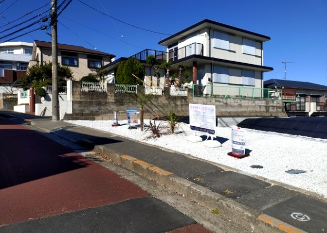 最寄り駅が近いなどの交通アクセスが良い土地だと暮らしやすいですよね。通勤・通学の観点から土地を選ぶことも大切です！自身や家族のライフワークからあったの物件を探しましょう！当社営業がお力になります！
