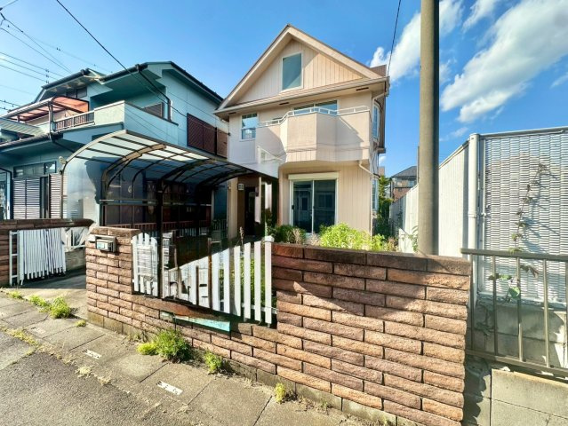 南側道路に面した約39坪の整形地です。陽当り良好で更地渡し・建築条件なしのお土地です。周辺環境の利便性が高く、お好みのハウスメーカーで自由な建築が可能です。是非現地ご覧ください♪