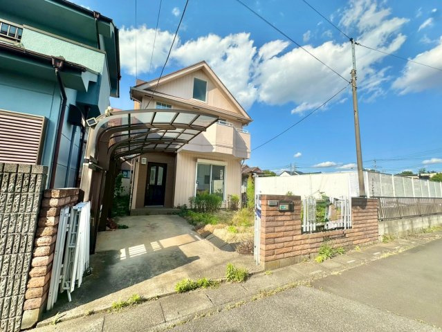 南側道路に面した約39坪の整形地です。陽当り良好で更地渡し・建築条件なしのお土地です。周辺環境の利便性が高く、お好みのハウスメーカーで自由な建築が可能です。是非現地ご覧ください♪