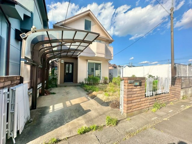 南側道路に面した約39坪の整形地です。陽当り良好で更地渡し・建築条件なしのお土地です。周辺環境の利便性が高く、お好みのハウスメーカーで自由な建築が可能です。是非現地ご覧ください♪