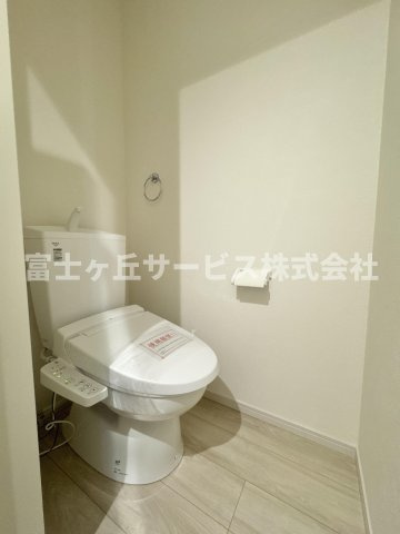 1Fトイレです　2Fにも同タイプのトイレがあります