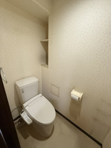 清潔感のあるトイレです