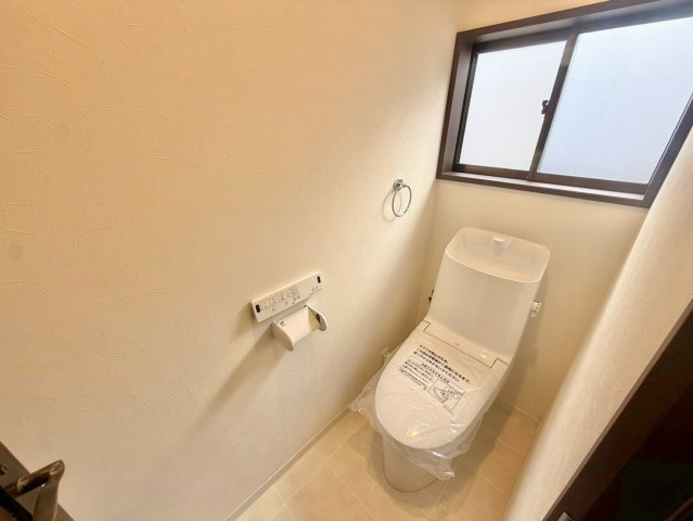 清潔感とうれしい機能性を兼ね備えた、使いやすいシャワートイレ