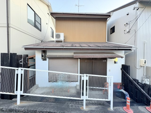 外観：322000525100