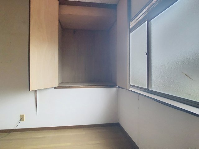 北西側洋室の収納です