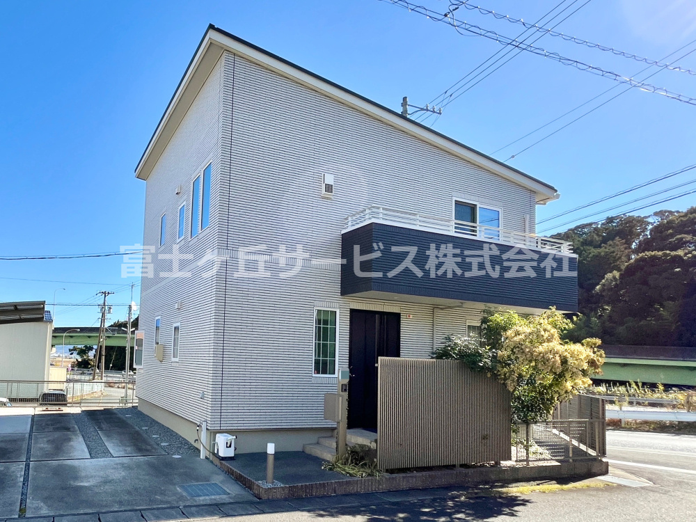 外観：322000573064