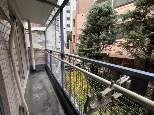 1階バルコニー