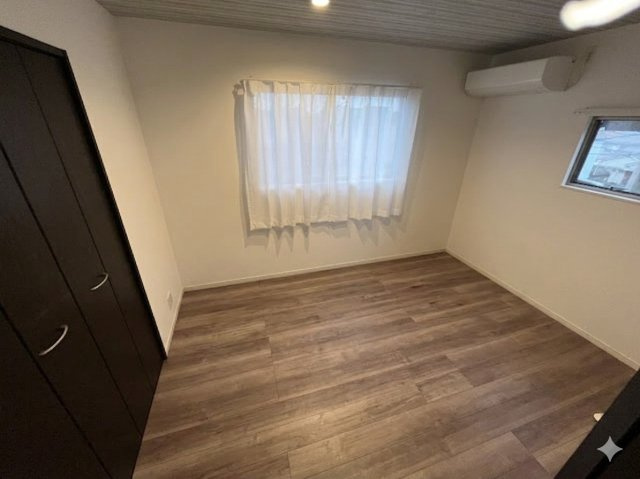 6.0帖の主寝室　※AIで家具等を編集しております。