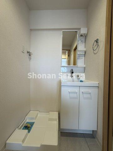 使い勝手良好な独立洗面台は新規交換済み！