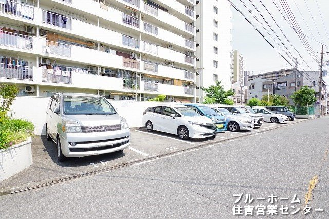敷地内駐車場です！