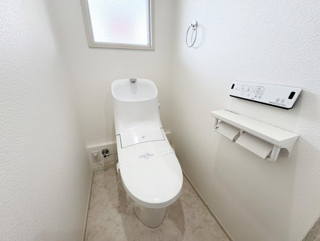 コンパクトで使いやすいトイレです。
