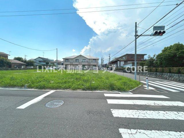 パパとママが大切なお子様をいつも身近に感じられる安心の子育て環境の立地になります。